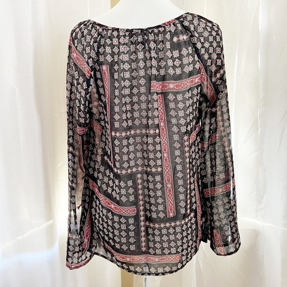 Bohemian bell sleeves blouse Size Medium - Picture 4 of 10